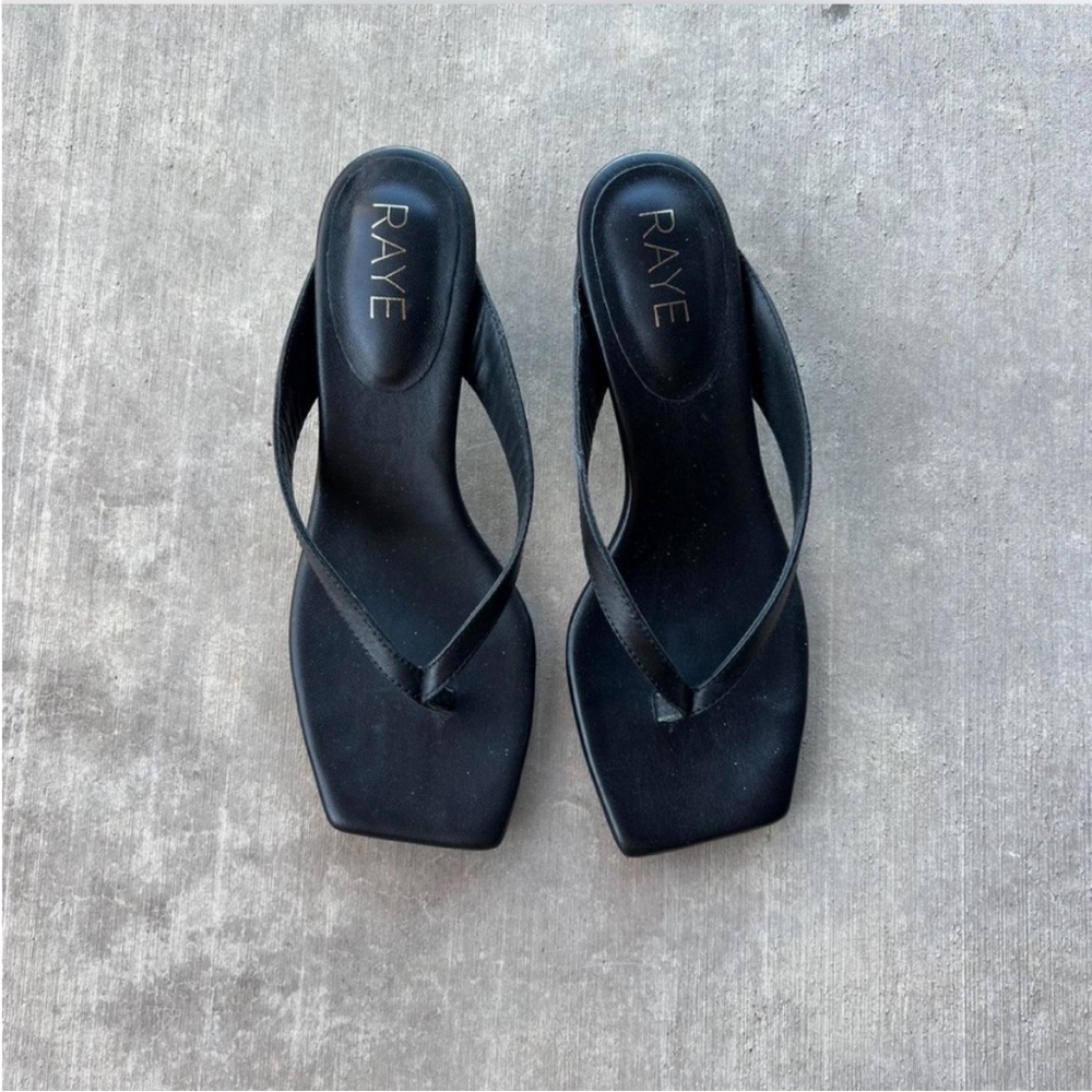 Raye Perla Kitten heels black sandals size 10